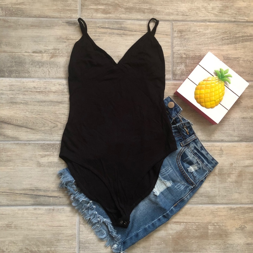 Black ribbed Bodysuit | F21